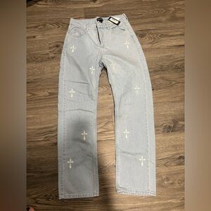 PrettyLittleThing Mom Jeans w/ Cross Embroidery Print 6 NWT